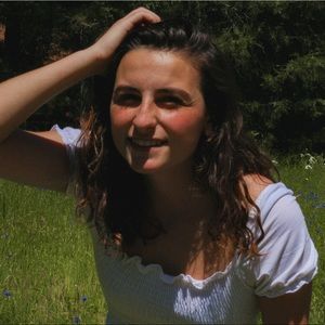 Meet your posher, Ilaria